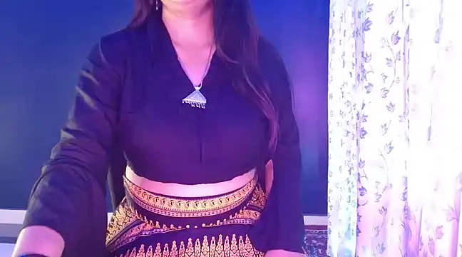 janifer001 online show from December 2024 11:18:02 PM