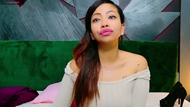 ElyaQuinn online show from February 2025 02:24:01 PM