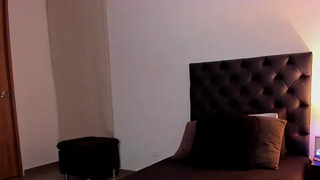 Snapshot of Jenny_Carters chatting on April 2026 05:15:01 AM Jenny Carters online show from April 2026 05:15:01 AM