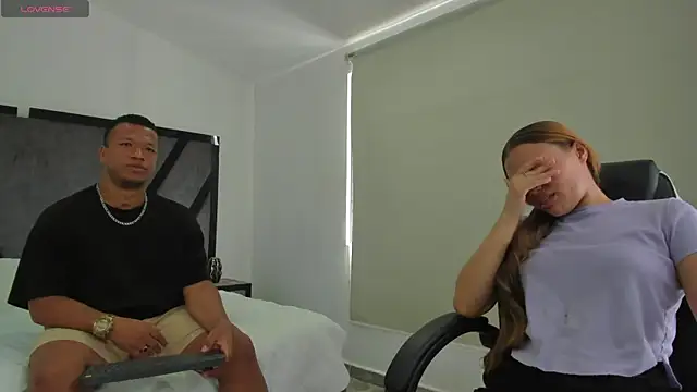 AnnieAndStefan online show from July 2026 02:47:02 PM