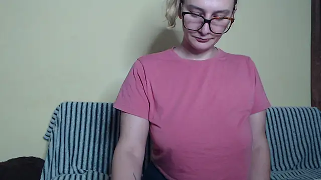 alicesweet21 online show from February 2025 06:24:02 AM