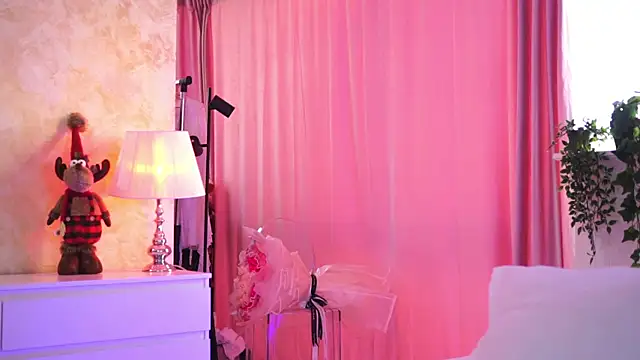 ArtTeasee online show from December 2025 09:27:02 AM