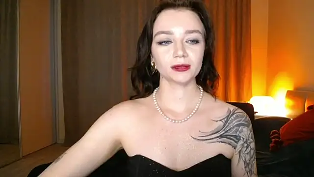 Snapshot of Shadow_Passion chatting on December 2024 11:11:01 AM Shadow Passion online show from December 2024 11:11:01 AM