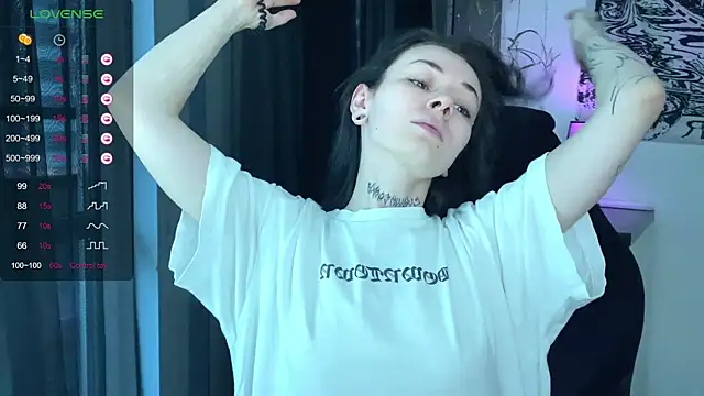 pale skin online show from December 2024 12:28:01 PM