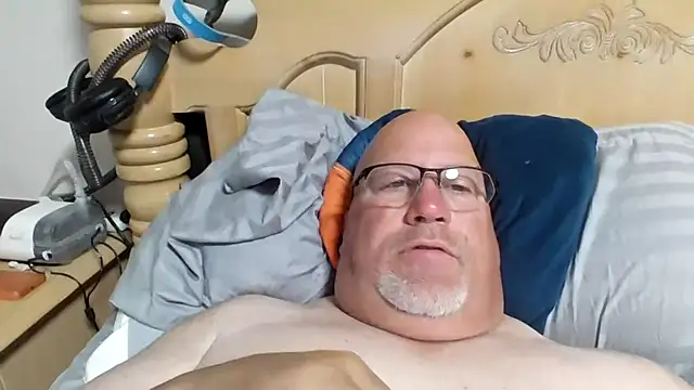 Bigbear0563 online show from June 2026 05:04:02 PM