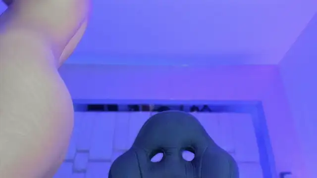 Emmily Savage online show from October 2025 11:39:01 AM