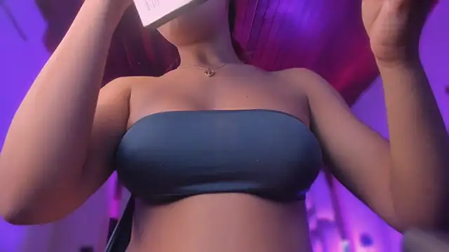 Snapshot of Emmily_Savage chatting on March 2026 11:54:02 AM Emmily Savage online show from March 2026 11:54:02 AM