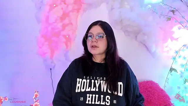 Mey moon online show from February 2025 05:28:02 AM