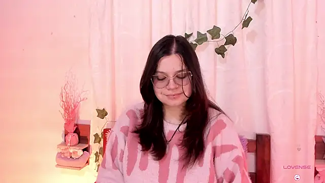 Mey moon online show from February 2025 04:16:01 PM