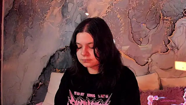 Mey moon online show from November 2025 04:01:02 PM