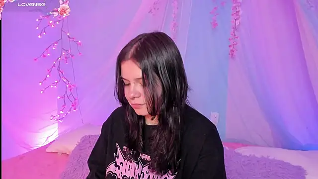 Mey moon online show from July 2026 05:01:01 AM