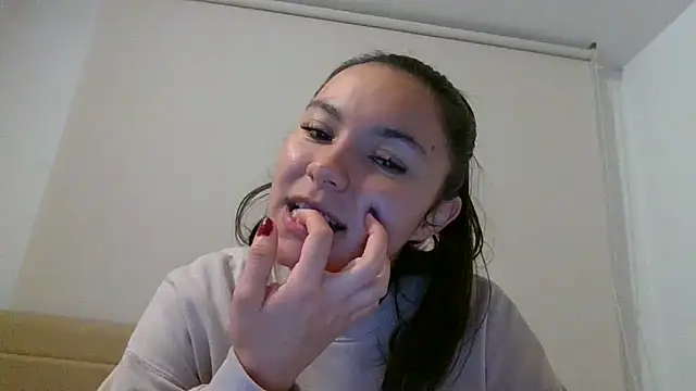 Snapshot of _andygirl chatting on April 2026 11:19:02 PM andygirl online show from April 2026 11:19:02 PM