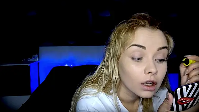 Snapshot of StephanieSweety chatting on November 2025 11:31:02 AM StephanieSweety online show from November 2025 11:31:02 AM