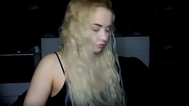 Snapshot of StephanieSweety chatting on November 2025 09:30:01 AM StephanieSweety online show from November 2025 09:30:01 AM