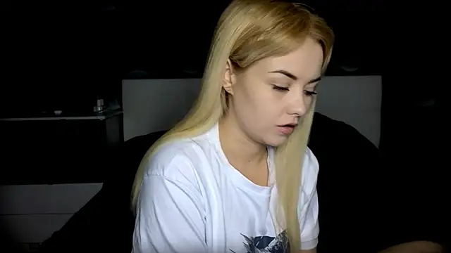 Snapshot of StephanieSweety chatting on November 2025 11:45:01 AM StephanieSweety online show from November 2025 11:45:01 AM