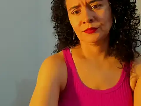 Snapshot of Sami_Hotie1 chatting on February 2025 08:56:01 PM Sami Hotie1 online show from February 2025 08:56:01 PM