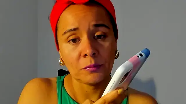 Snapshot of Sami_Hotie1 chatting on September 2025 08:32:01 PM Sami Hotie1 online show from September 2025 08:32:01 PM