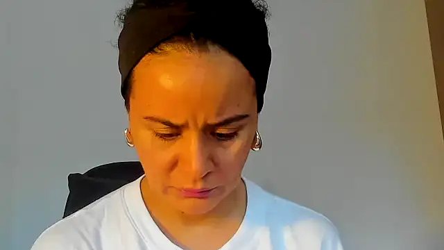 Snapshot of Sami_Hotie1 chatting on November 2025 10:01:01 PM Sami Hotie1 online show from November 2025 10:01:01 PM