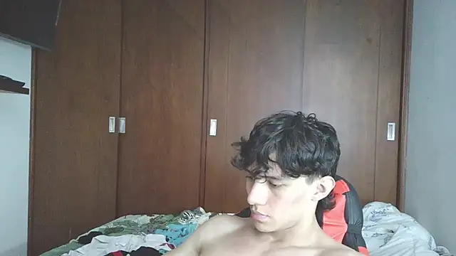 aresholland online show from October 2025 08:09:02 PM