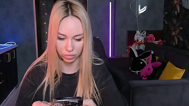 Blckmirrorr online show from February 2026 08:18:02 AM