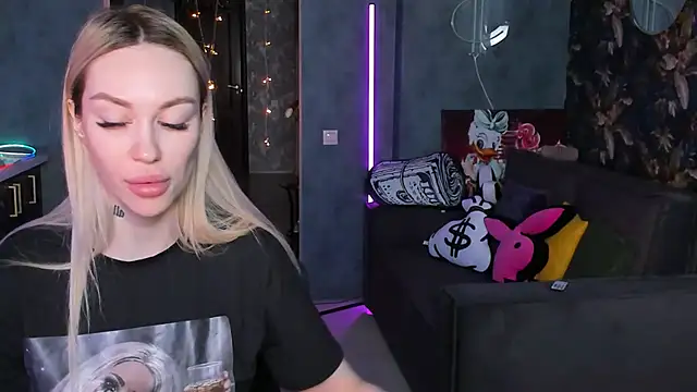 Blckmirrorr online show from March 2026 11:54:02 AM