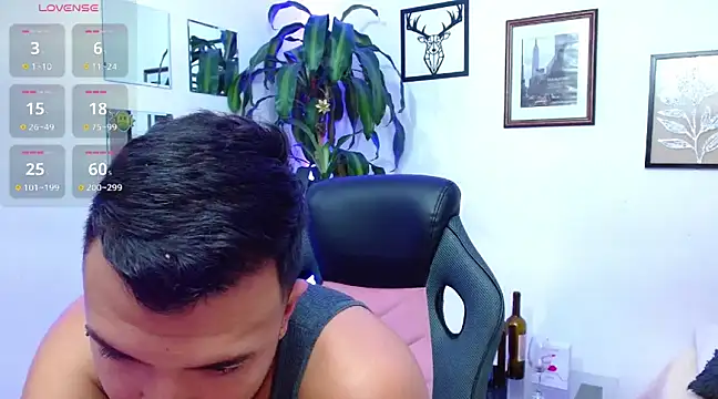 Snapshot of mathew_vidal1 chatting on March 2025 04:27:01 AM mathew vidal1 online show from March 2025 04:27:01 AM