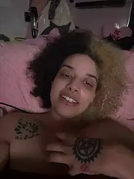 Snapshot of SleepingBeautyBabyGirll chatting on June 2026 02:32:01 PM SleepingBeautyBabyGirll online show from June 2026 02:32:01 PM