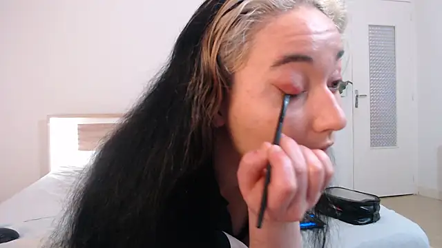 Snapshot of Crystal-dreamt chatting on March 2025 08:16:02 AM Crystal-dreamt online show from March 2025 08:16:02 AM