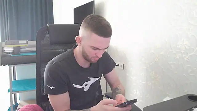 Marselle Laker online show from March 2025 09:13:01 AM