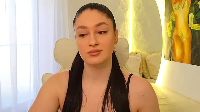 Snapshot of moniqque chatting on March 2026 10:54:02 AM moniqque online show from March 2026 10:54:02 AM