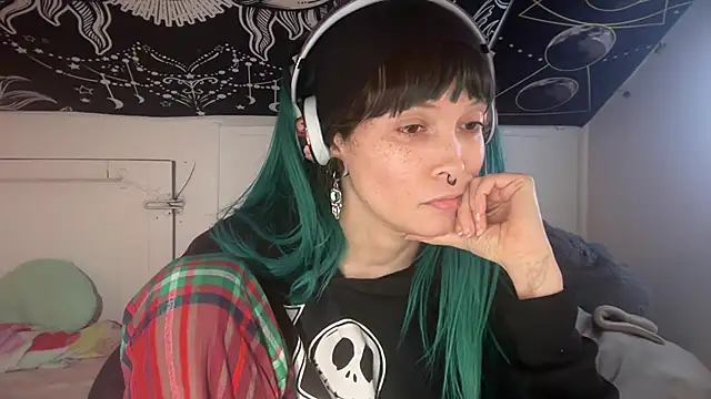 Snapshot of FRRANNKIE chatting on January 2025 11:48:01 AM FRRANNKIE online show from January 2025 11:48:01 AM