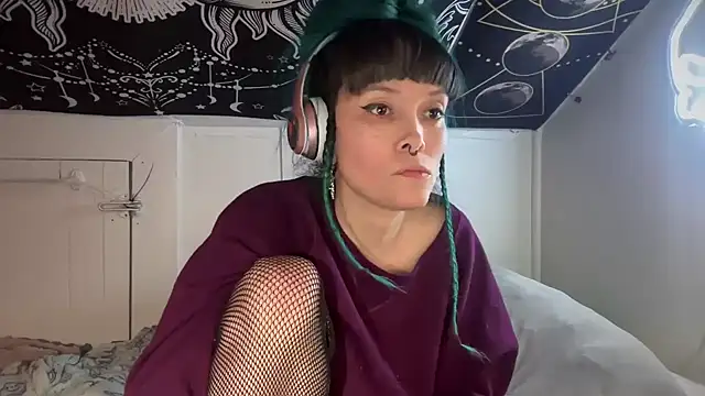 Snapshot of FRRANNKIE chatting on January 2025 07:03:01 AM FRRANNKIE online show from January 2025 07:03:01 AM