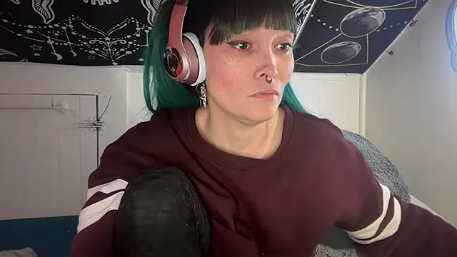 Snapshot of FRRANNKIE chatting on January 2025 06:12:01 AM FRRANNKIE online show from January 2025 06:12:01 AM