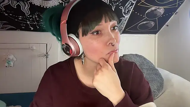 Snapshot of FRRANNKIE chatting on January 2025 09:15:02 AM FRRANNKIE online show from January 2025 09:15:02 AM