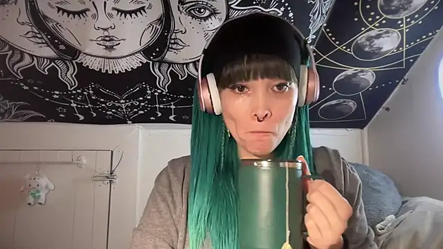 Snapshot of FRRANNKIE chatting on January 2025 07:07:01 AM FRRANNKIE online show from January 2025 07:07:01 AM