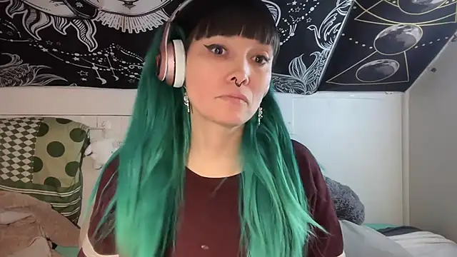 Snapshot of FRRANNKIE chatting on February 2025 02:30:01 PM FRRANNKIE online show from February 2025 02:30:01 PM