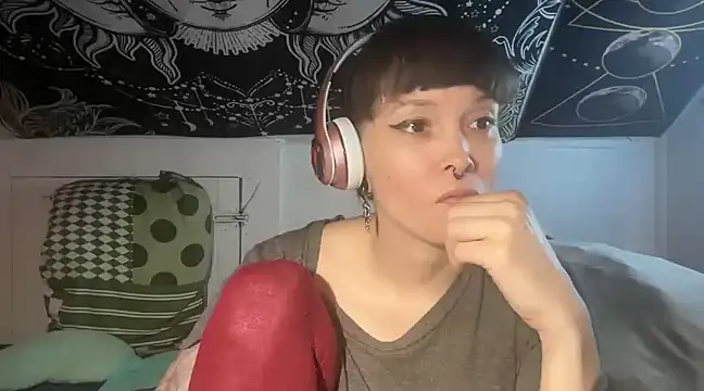 Snapshot of FRRANNKIE chatting on March 2025 05:45:02 AM FRRANNKIE online show from March 2025 05:45:02 AM