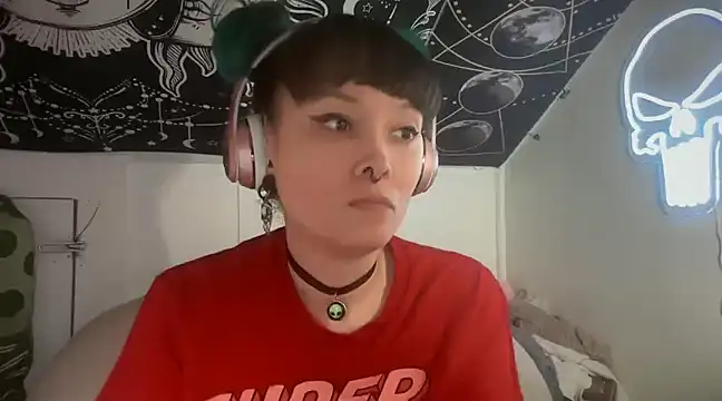 Snapshot of FRRANNKIE chatting on March 2025 09:42:01 AM FRRANNKIE online show from March 2025 09:42:01 AM