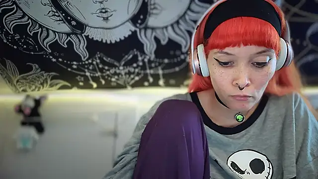 Snapshot of FRRANNKIE chatting on September 2025 09:00:02 AM FRRANNKIE online show from September 2025 09:00:02 AM