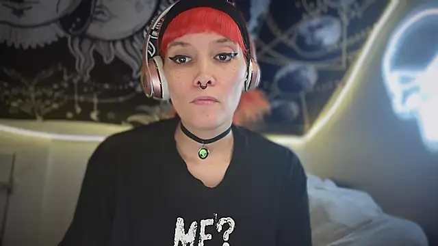 Snapshot of FRRANNKIE chatting on September 2025 11:23:02 AM FRRANNKIE online show from September 2025 11:23:02 AM