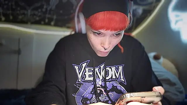 Snapshot of FRRANNKIE chatting on October 2025 03:40:01 PM FRRANNKIE online show from October 2025 03:40:01 PM