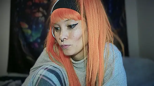 Snapshot of FRRANNKIE chatting on November 2025 09:25:01 PM FRRANNKIE online show from November 2025 09:25:01 PM