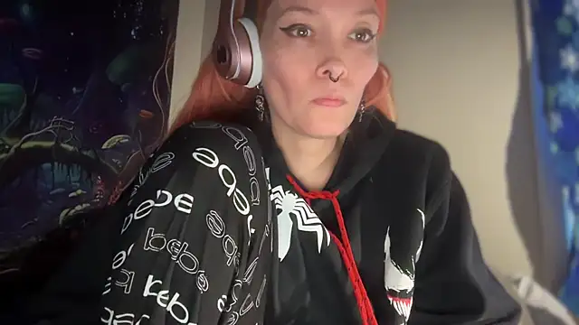 Snapshot of FRRANNKIE chatting on December 2025 07:53:02 PM FRRANNKIE online show from December 2025 07:53:02 PM