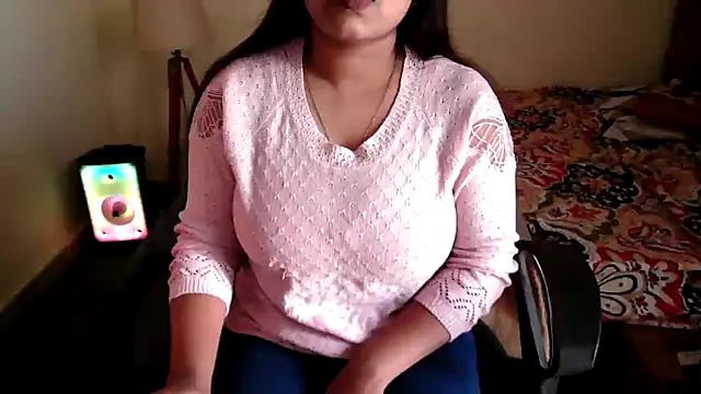 Snapshot of shivi_moto chatting on January 2025 06:13:02 AM shivi moto online show from January 2025 06:13:02 AM