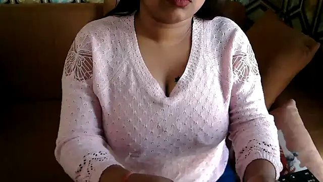 Snapshot of shivi_moto chatting on March 2025 05:59:02 AM shivi moto online show from March 2025 05:59:02 AM