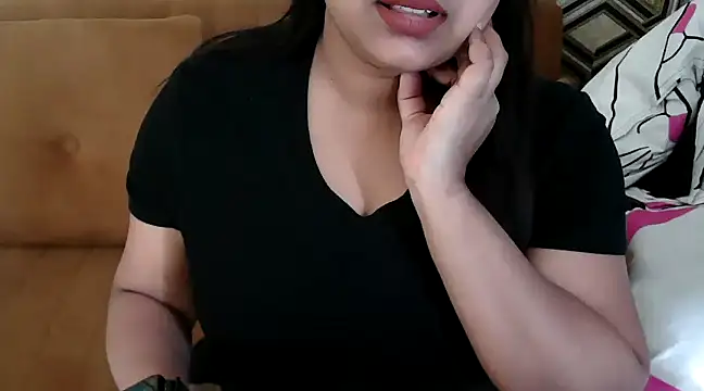 Snapshot of shivi_moto chatting on March 2025 05:32:02 AM shivi moto online show from March 2025 05:32:02 AM