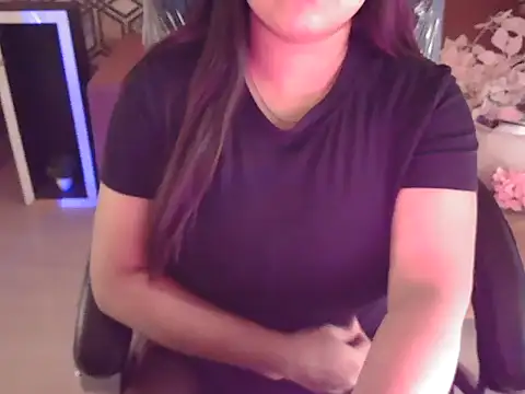 Snapshot of shivi_moto chatting on November 2025 04:43:02 AM shivi moto online show from November 2025 04:43:02 AM