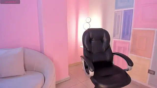 Snapshot of MileyCruz_ chatting on March 2026 08:05:02 PM MileyCruz online show from March 2026 08:05:02 PM