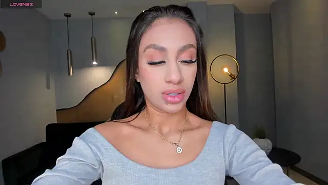 DannaCruz online show from February 2025 10:39:02 AM