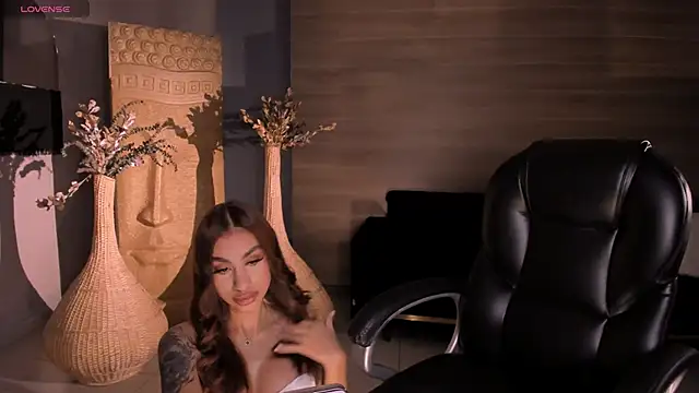 DannaCruz online show from September 2025 07:14:02 PM